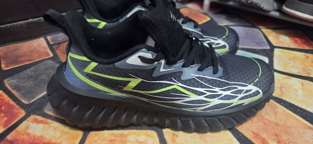 Продам кросовки 41 размера