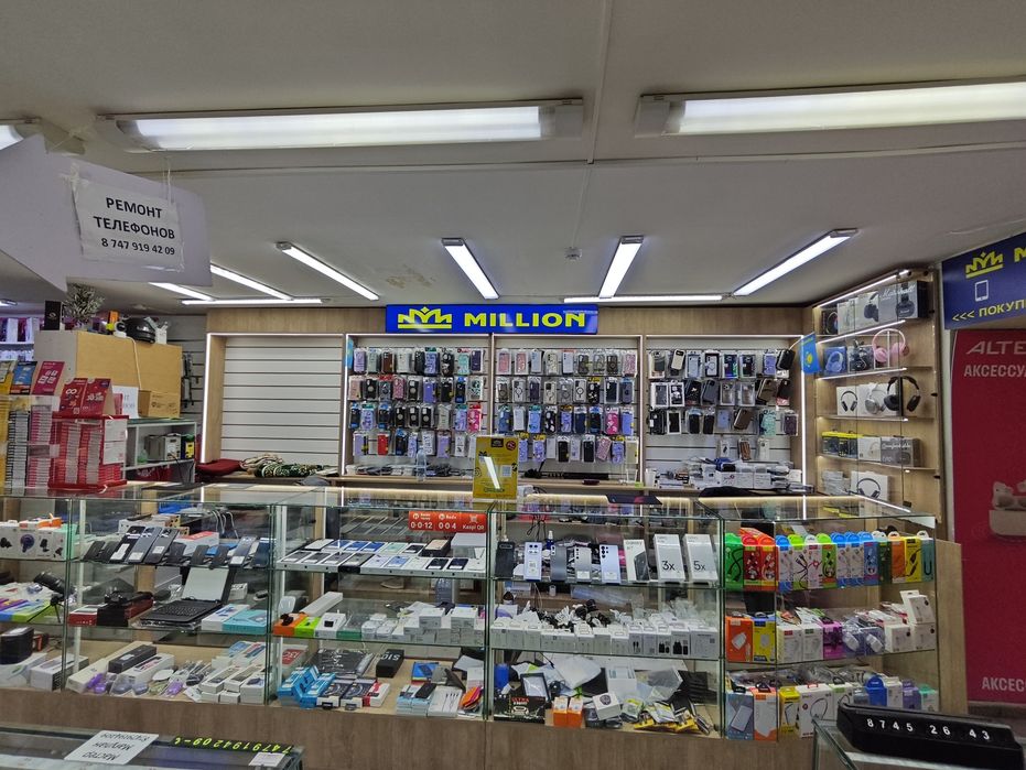 Продаётся бутик аксессуаров для телефонов