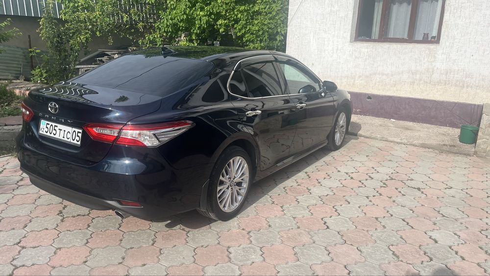 Toyota Camry 70