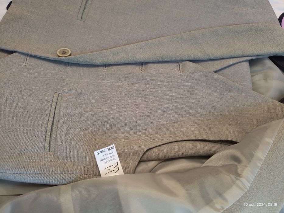 Vând sacou și vestă  7/8 ani , 2 piese, produs în România