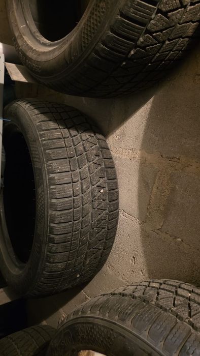 Автомобилни гуми R19 Зимни