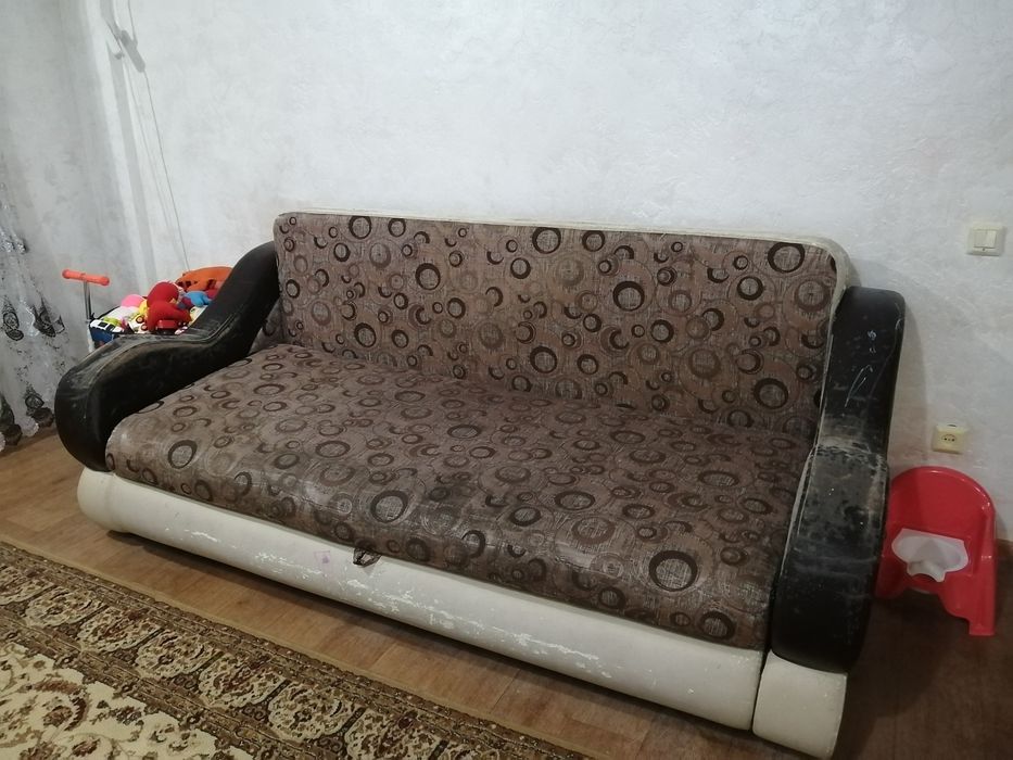 Продам диван б/у
