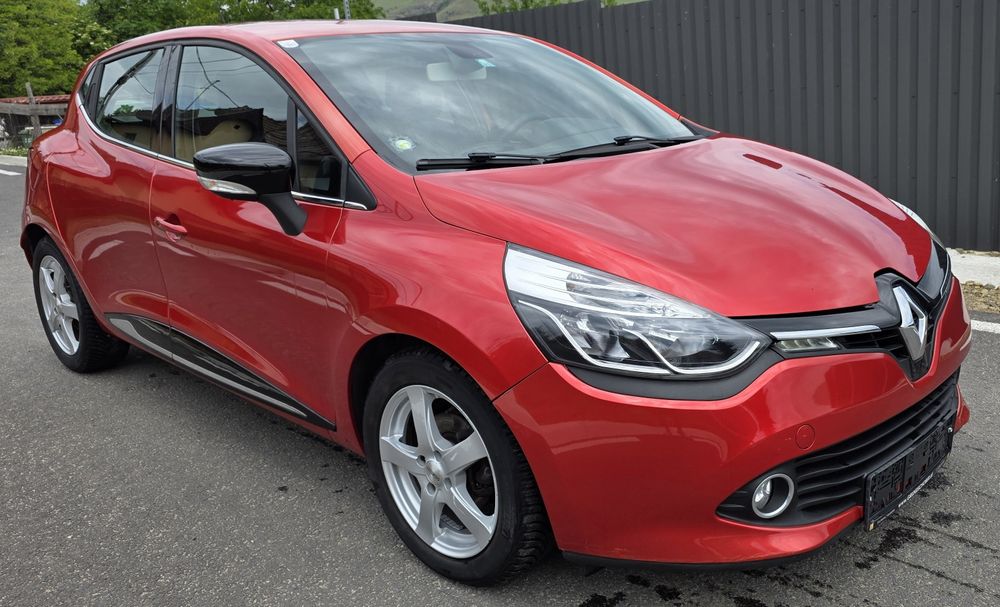 RENAULT Clio 2014