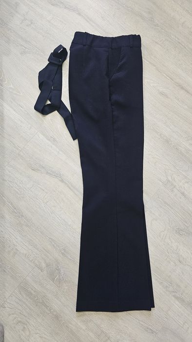 Продам школьную форму размер  S синего цвета 4 предмета