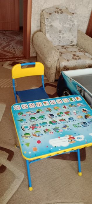 Продается Парта Детская