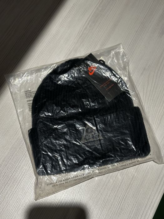 Шапка Canada Goose