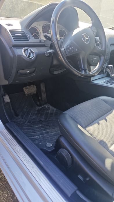 Vând Mercedes Benz C200 CDI Avantgarde