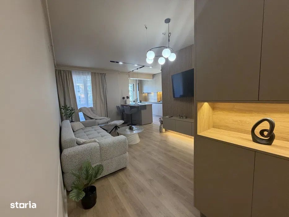Apartament de vanzare 3 camere 66mp zona Floresti Tineretului