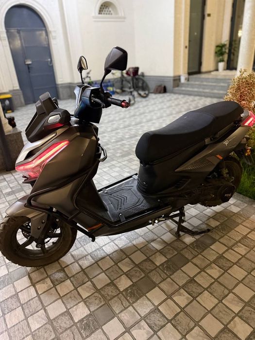 V max. Bir qul haydalgan
