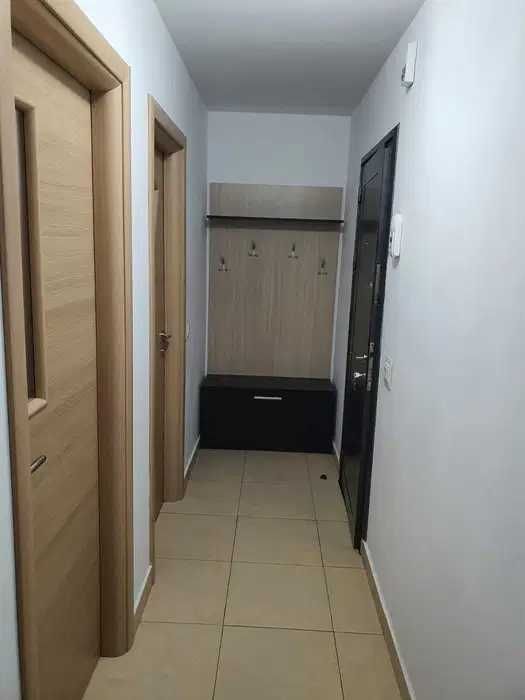 Proprietar inchiriez garsoniera Aparatorii Patriei la 4 min de metrou