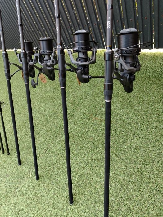 Set 4 lansete Viper 3.9m, 3.5 LBS + 4 Mulinete Commander Carp 10000 8