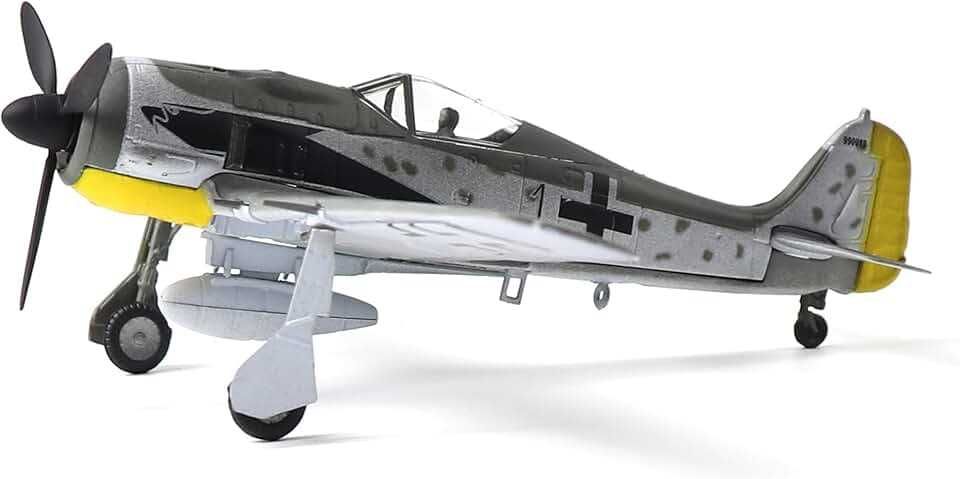 Сборная модель самолета Фокке-Вульф Fw 190 А8 (Italeri, 1/72)