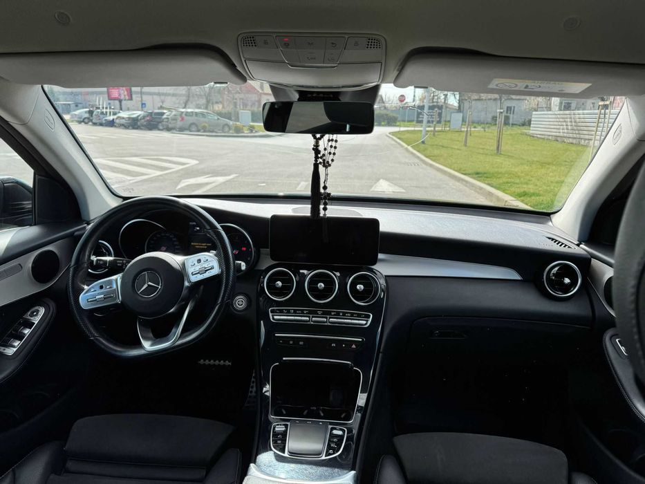 Mercedes-Benz GLC 300 de PLUG-IN HYBRID AMG Line TVA deductibil 104.000 km