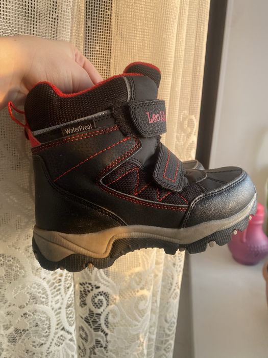 Продам зимнии ботинки на мальчика