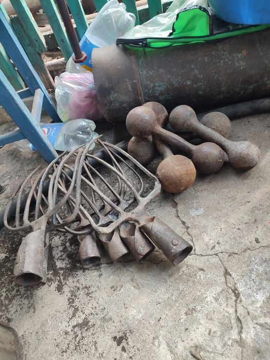 Магнитофон самовар инвентарь для работы