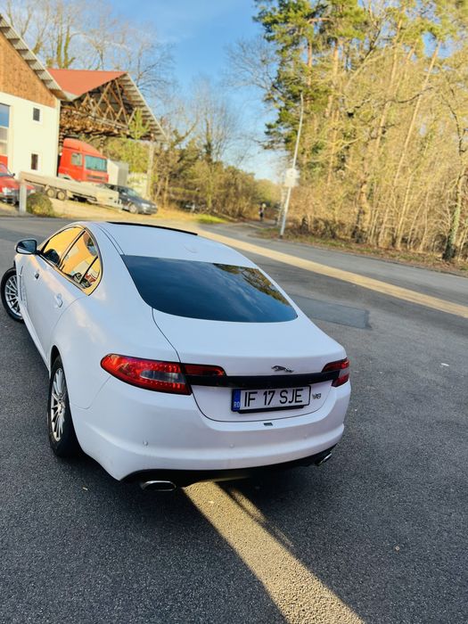Jaguar XF Vand sau schimb