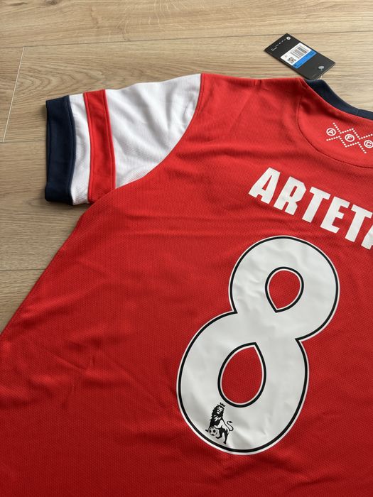 Tricou de fotbal nike 2012 Arsenal FC Arteta 8 marime M nou