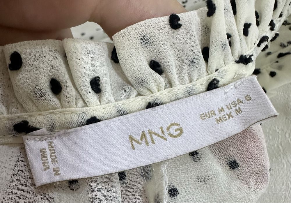 Продаю блузку Mango