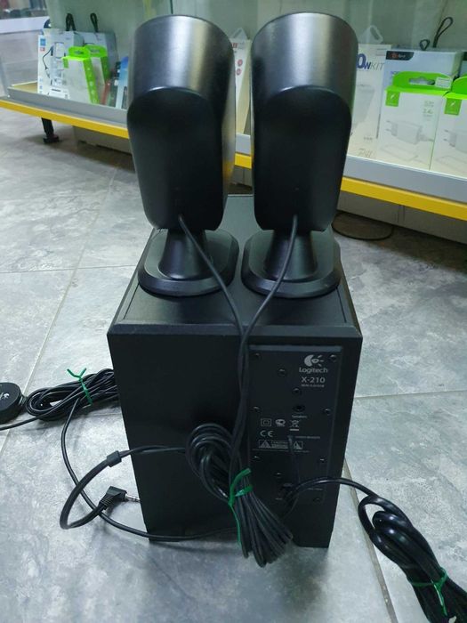 Тонколони , буфер Logitech X-210 2.1 за компютър