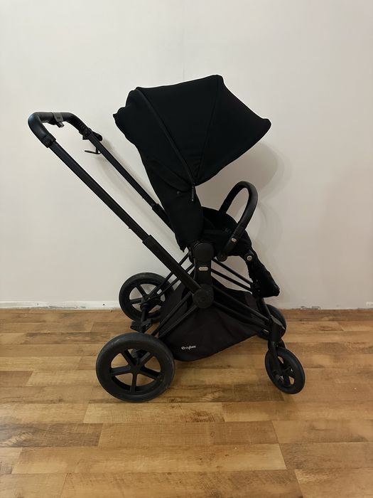 Срочно коляска cybex в отличном состояний