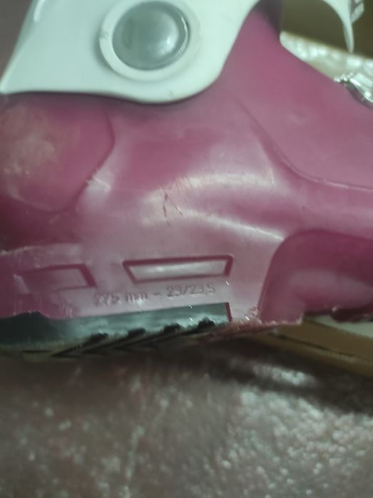 Лыжные ботинки 23 - 23.5 котались один сезон.