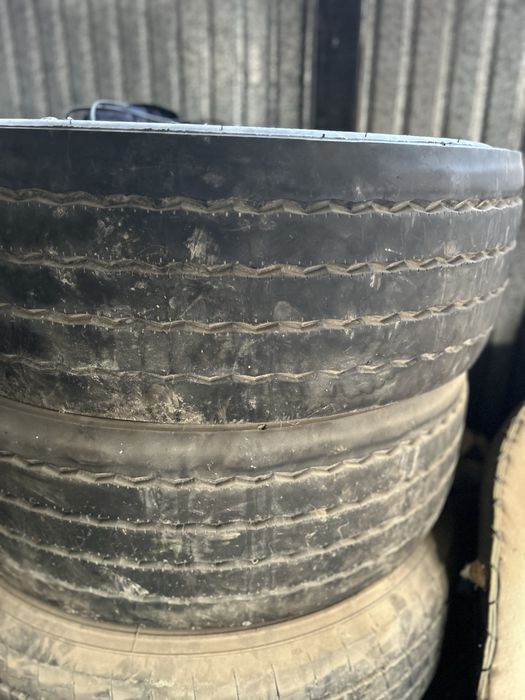 Срочно! Продаю Шины на Камаз