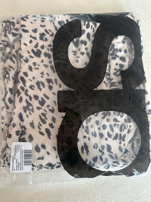 ASOS чисто нова рокля с актуална щампа 39лв.