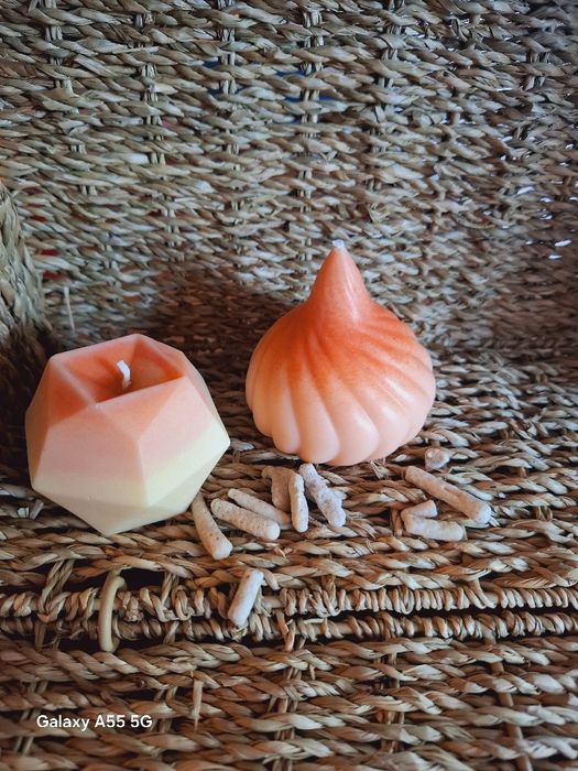 Свещи ръчно изработени