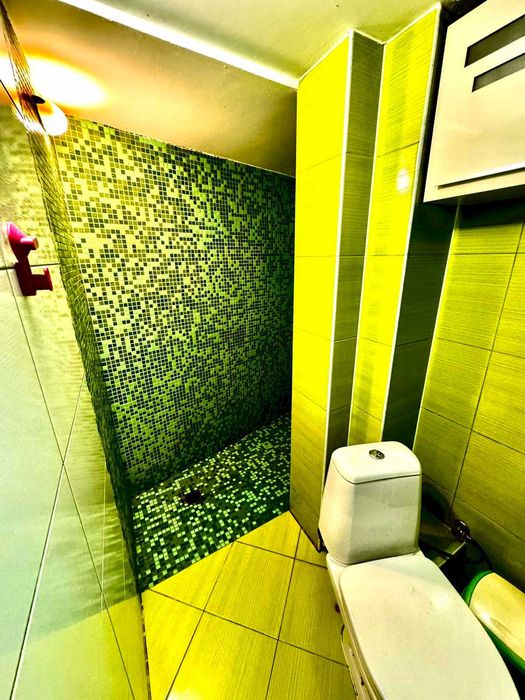 Продава се Тристаен апартамент в Русе, Център - 98 кв.м за 887 €/кв.м - Снимка #6