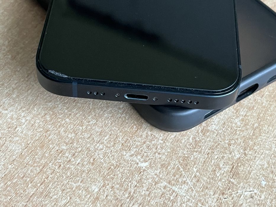 Продам айфон 13, 128 гб