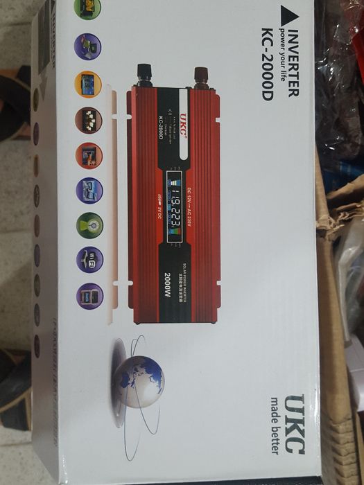 Инвертор преубразовател UKC с лед дисплей за кола 12-220v-2000вата