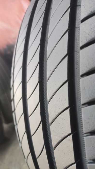 1брой лятна гума 235/45/18 Michelin Primacy 4 
dot0724
7+mm