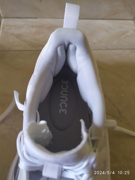 Маратонки Адидас