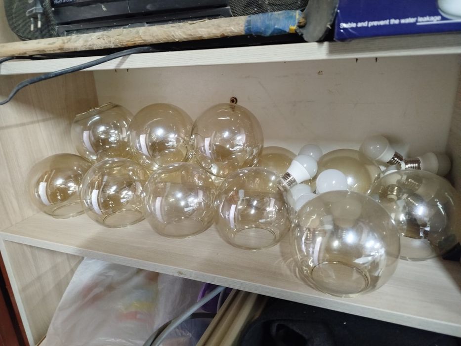 Продается люстра