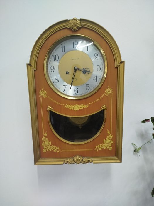 Продам часы настенные
