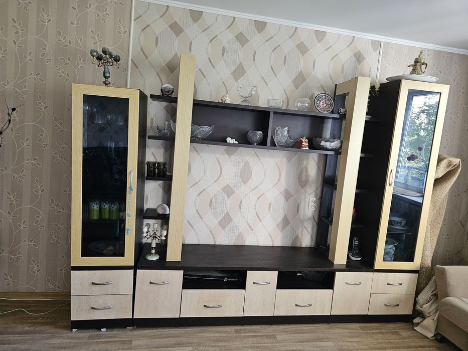 Стенка небольшая