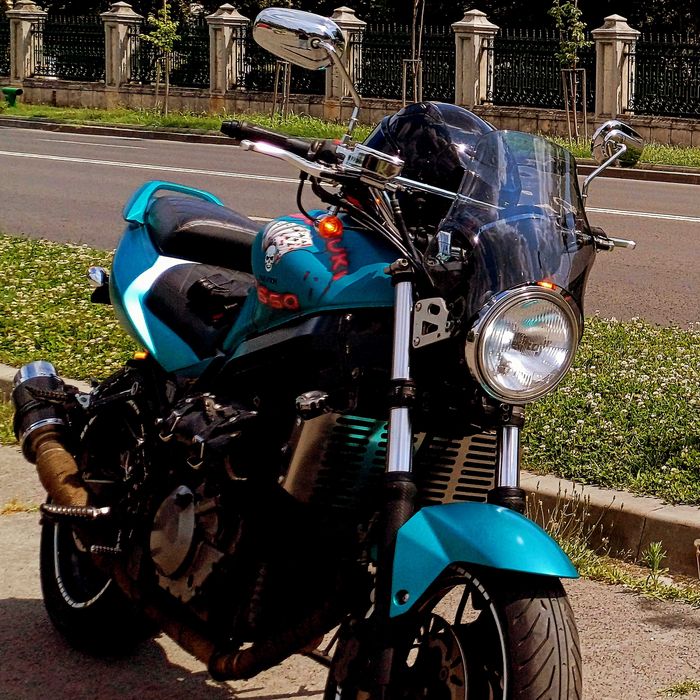 Suzuki SV650N K5 – întreținut impecabil – accesorii + piese originale