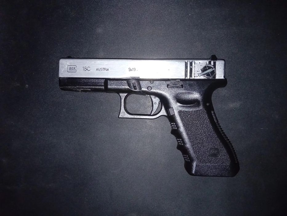 Glock 18C Airsoft + удължен пълнител