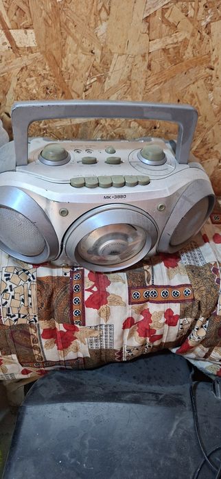 Продам, Два телевизора и Дисковый мафон