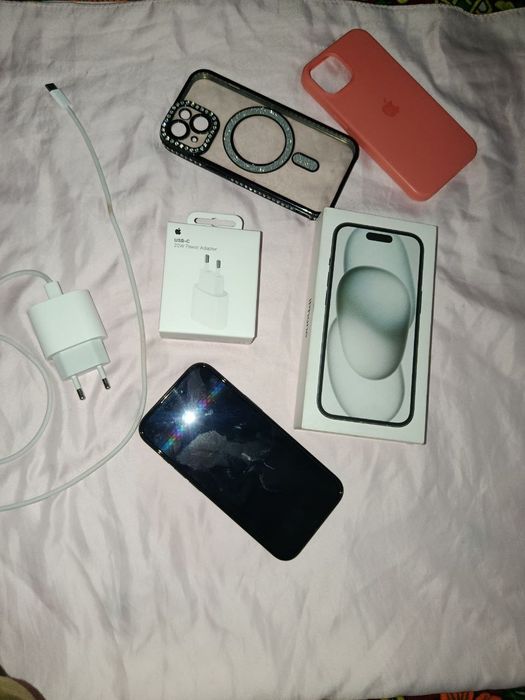 İphone 15, 3 ой болди олинганига, тоза холатта, ёмкость 100%