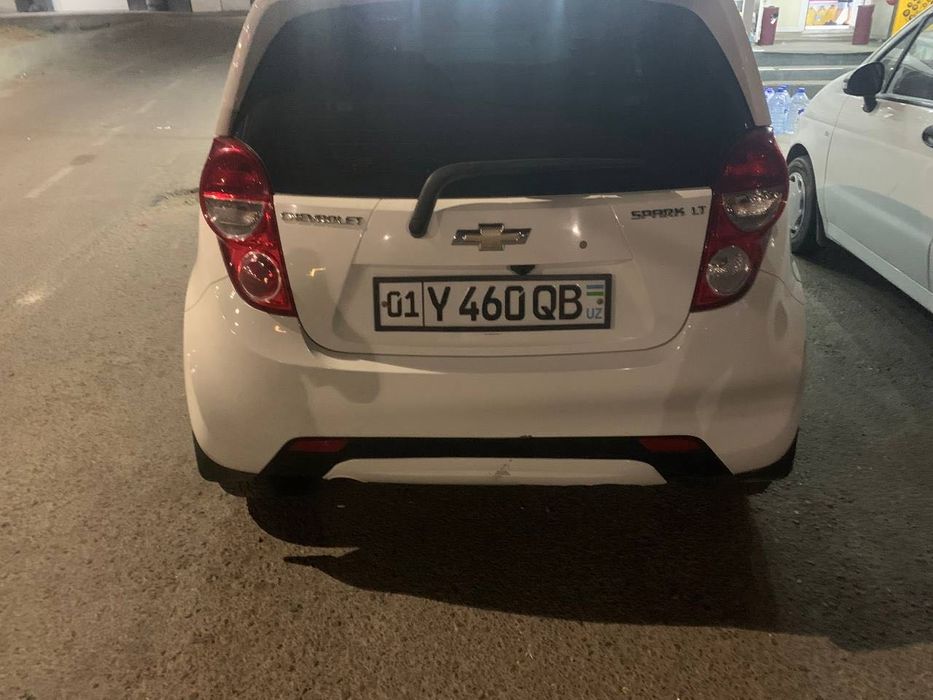 Автомобиль Спарк