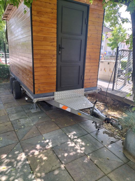 Vând rulota food truc