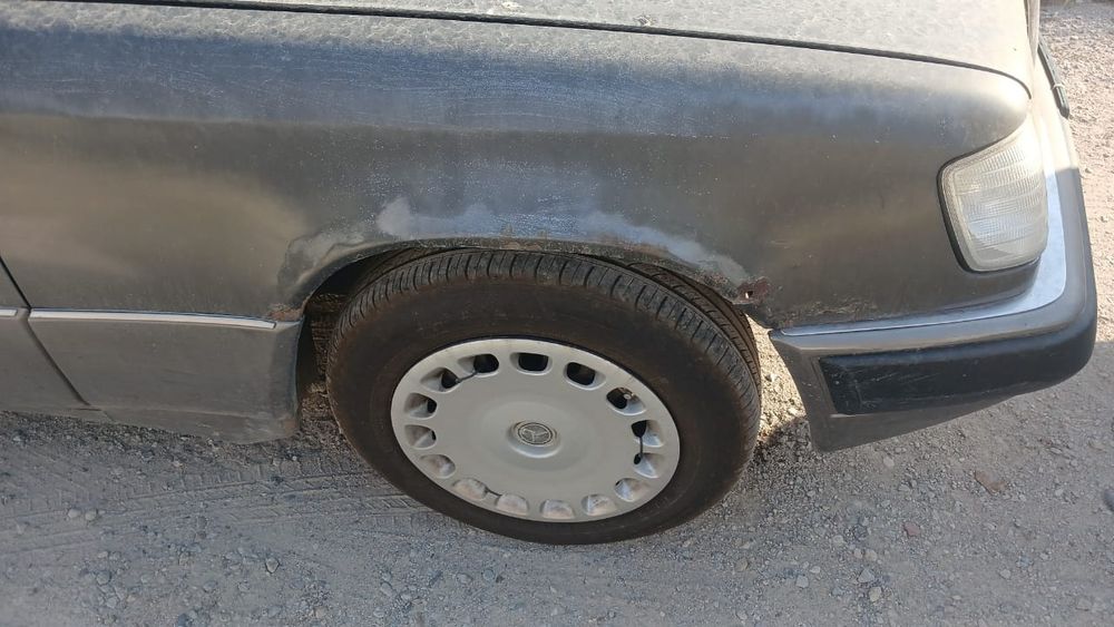 Авто мерседес 124
