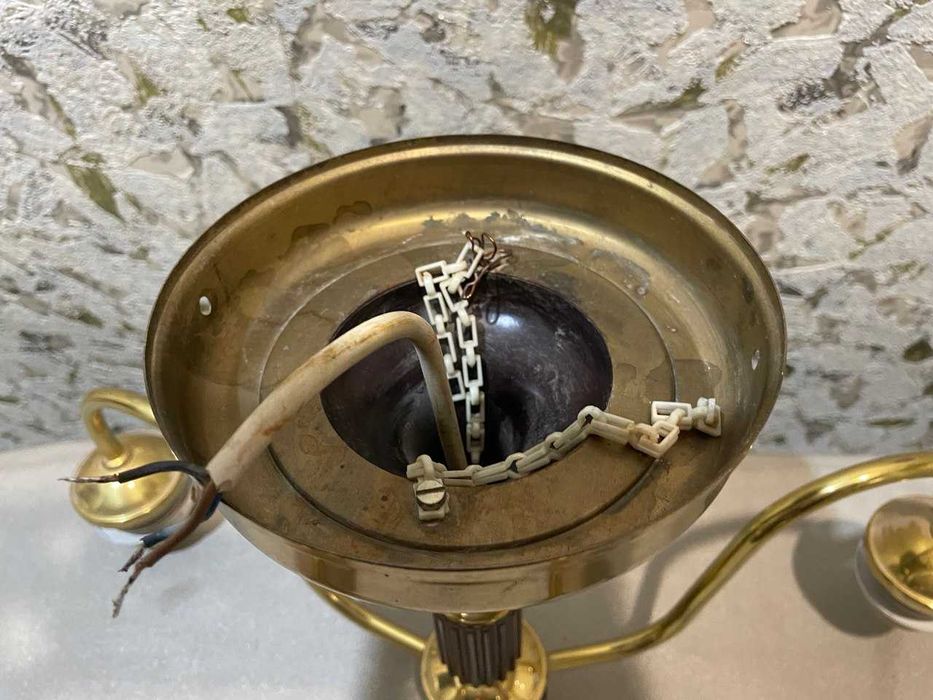 Продается люстра, каркас для люстры и отдельно плафоны