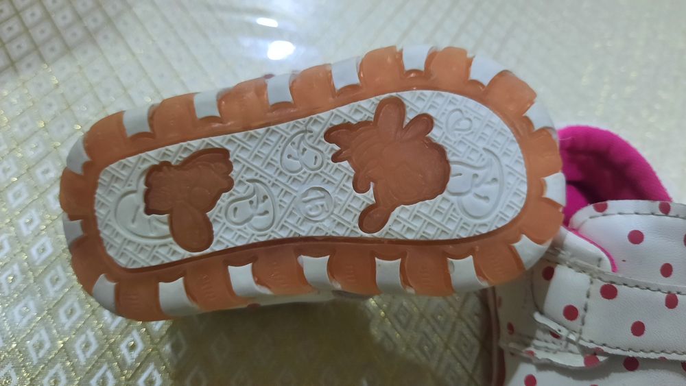 Б/у туфельки для девочки.