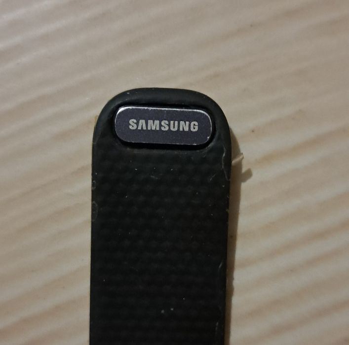 Donez brățară samsung  gear fit 2