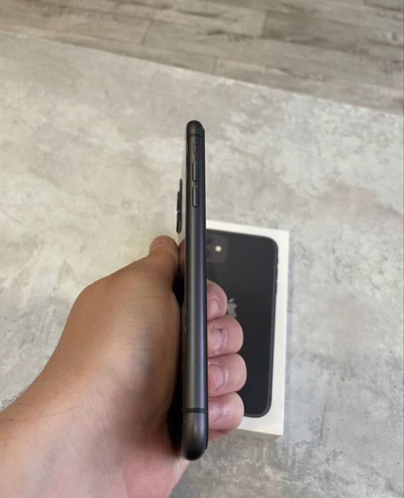 iPhone 11 128Gb с гарантией