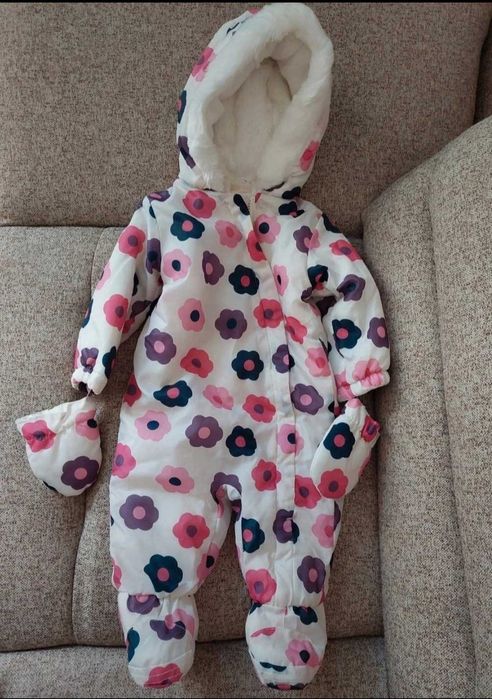 Combinezon BHS 6-9 luni salopeta fete copii primavara toamna blanita