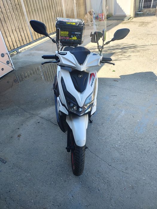 vand scuter 125 daytona flert