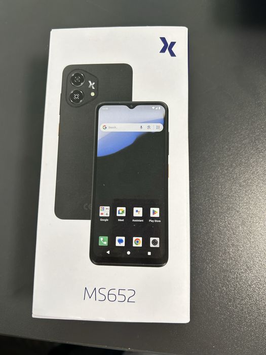 Telefon MAXCOM sigilat